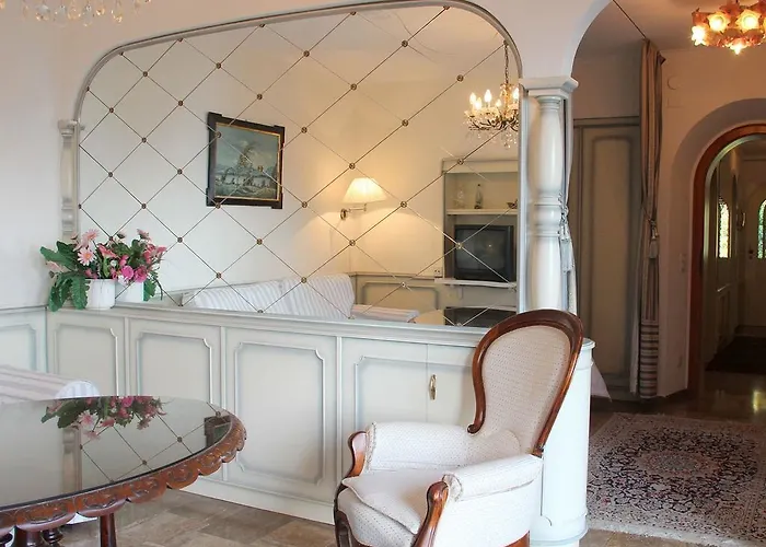 Barony Olive Mit Hund アパート